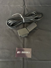 Load image into Gallery viewer, OPEN BOX - Superwinch Wired Remote Control for LT3000 LT4000 Winches 87-12895