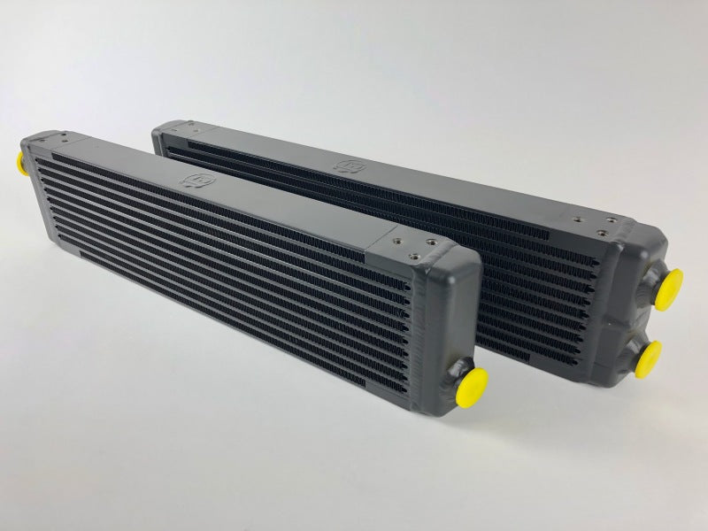 CSF Universal Dual-Pass Oil Cooler (RS Style) | 24x5.75x2.16in, M22x1.5 | 8110