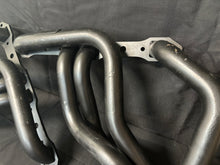 Load image into Gallery viewer, OPEN BOX - Hedman Hedders 78030 Long-Tube Headers For 62-74 MOPAR B &amp; E-Body with 361-440