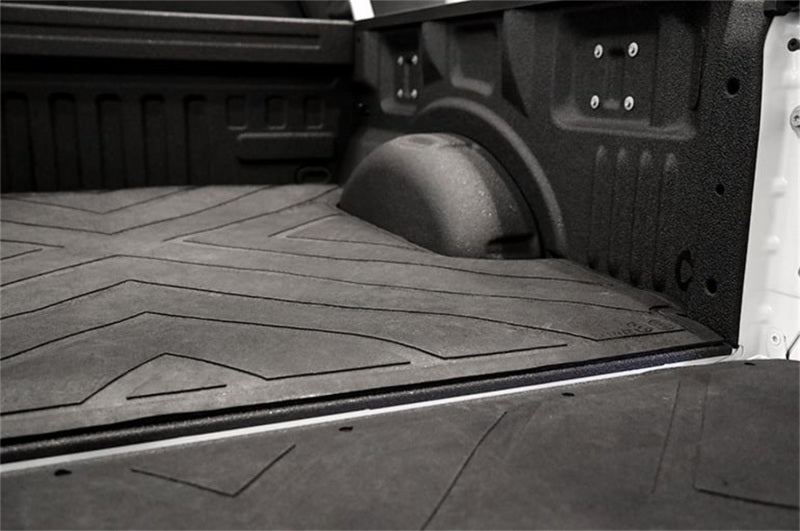 Deezee 19-23 Chevrolet Silverado Heavyweight Bed Mat - Custom Fit 6 1/2Ft Bed (X Pattern)