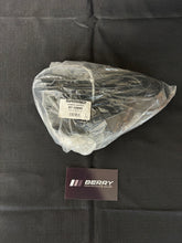 Load image into Gallery viewer, OPEN BOX - Superwinch Wired Remote Control for LT3000 LT4000 Winches 87-12895