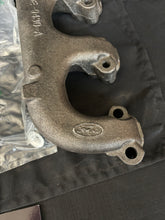 Load image into Gallery viewer, OPEN BOX - Scott Drake 1964-1973 Ford Mustang Exhaust Manifold 260, 289, 302 C5ZZ-9430-1-DE