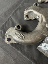 Load image into Gallery viewer, OPEN BOX - Scott Drake 1964-1973 Ford Mustang Exhaust Manifold 260, 289, 302 C5ZZ-9430-1-DE