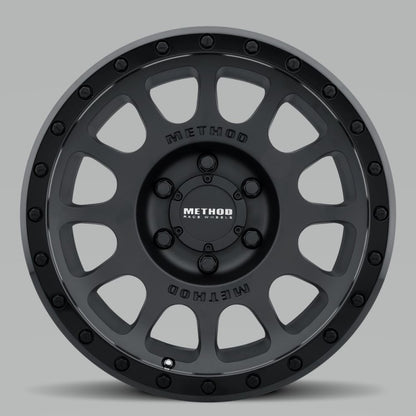Method MR305 NV 18x9 6x5.5 -12mm Double Black | MR305890601012N